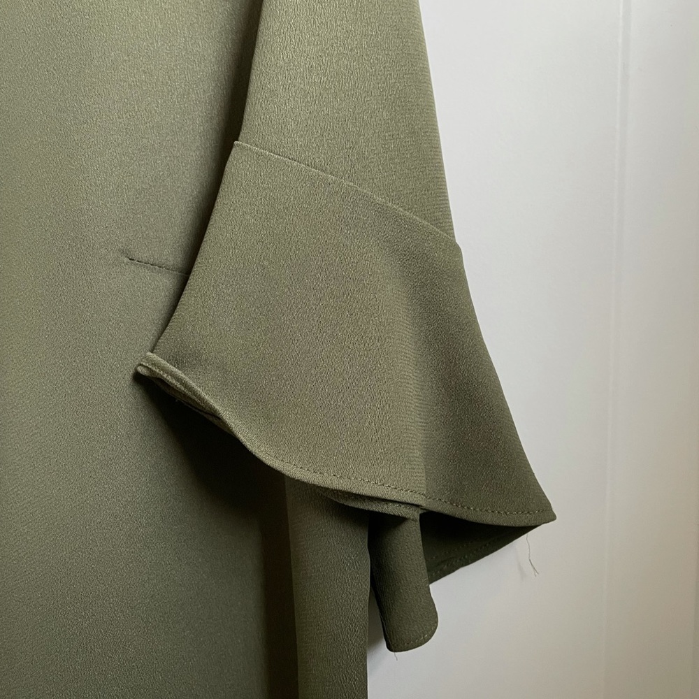 Ann Taylor Top - Picture 3 of 4